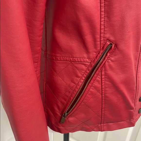 Women's Brick Red Faux Leather Jacket Fitted Pockets Front Zipper Size S - Picture 8 of 16